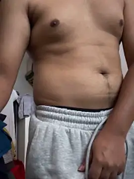 Snapshot of engineerboy14 chatting on March 15, 7:03 am engineerboy14 online show from March 15, 7:03 am