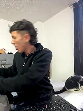 NaytonFreeman online show from October 3, 10:29 pm