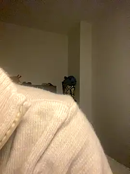 NaytonFreeman online show from October 13, 11:27 pm