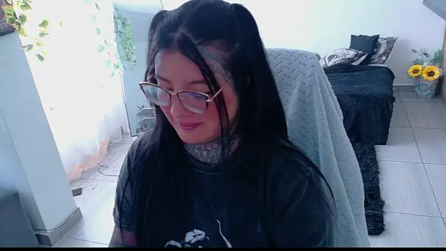 Snapshot of Unatatuada chatting on September 16, 9:05 pm Unatatuada online show from September 16, 9:05 pm