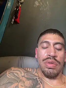 busnfatnutsLildee online show from April 6, 7:37 pm