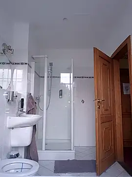 Snapshot of matzezsk chatting on September 30, 4:34 pm matzezsk online show from September 30, 4:34 pm