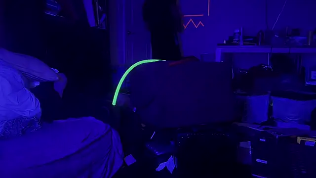 jasoncali305 online show from February 25, 8:57 am