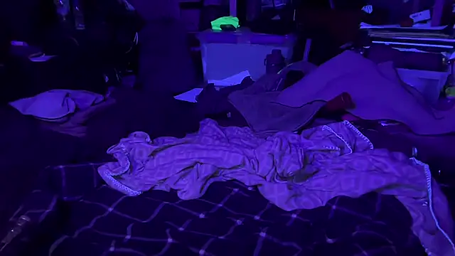 jasoncali305 online show from April 14, 2:06 am