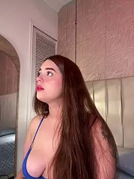 Snapshot of hannahst_ chatting on June 7, 8:01 pm hannahst online show from June 7, 8:01 pm