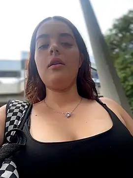 Snapshot of hannahst_ chatting on June 16, 7:16 pm hannahst online show from June 16, 7:16 pm