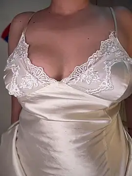 Snapshot of hannahst_ chatting on July 12, 8:11 pm hannahst online show from July 12, 8:11 pm