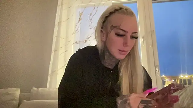 Snapshot of paulinaalatalo chatting on January 13, 2:55 pm paulinaalatalo online show from January 13, 2:55 pm