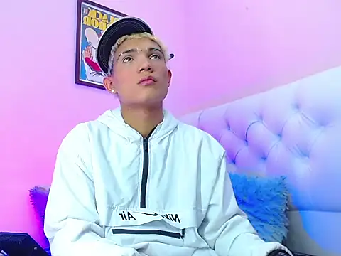 EL VENEZOLANO 22CM online show from November 11, 5:40 am