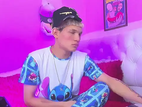 EL VENEZOLANO 22CM online show from December 19, 3:24 am