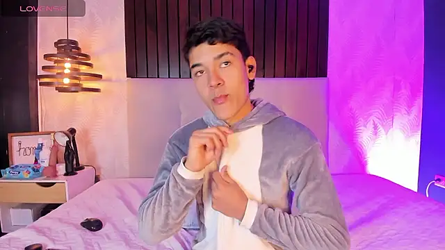 SandroVeyra online show from January 13, 3:34 am