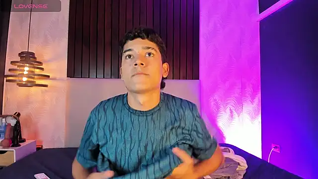 SandroVeyra online show from January 16, 11:36 am