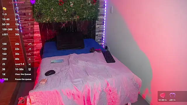 Snapshot of dayis_durand chatting on October 4, 8:18 pm dayis durand online show from October 4, 8:18 pm