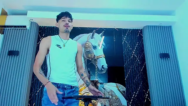 Snapshot of Iam_Steven chatting on September 17, 12:40 pm Iam Steven online show from September 17, 12:40 pm