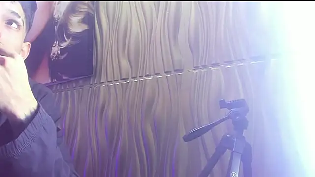 Iam Steven online show from February 5, 5:12 am