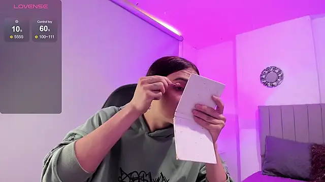 Snapshot of Almaazz chatting on September 22, 2:52 pm Almaazz online show from September 22, 2:52 pm