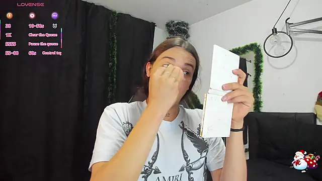 Snapshot of Almaazz chatting on January 6, 8:12 pm Almaazz online show from January 6, 8:12 pm