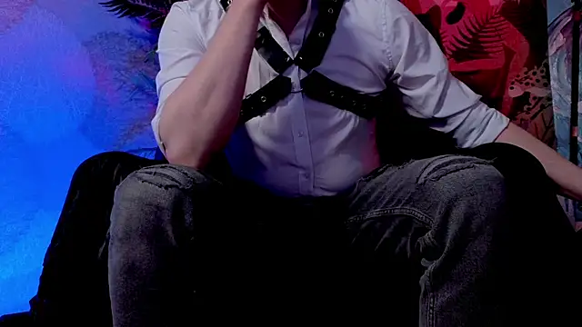 Vincent Hardman online show from April 14, 8:15 pm