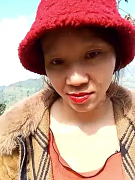 bonnie-00 online show from November 24, 3:39 am