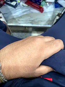 Snapshot of ali__ali210 chatting on November 10, 1:54 pm ali ali210 online show from November 10, 1:54 pm