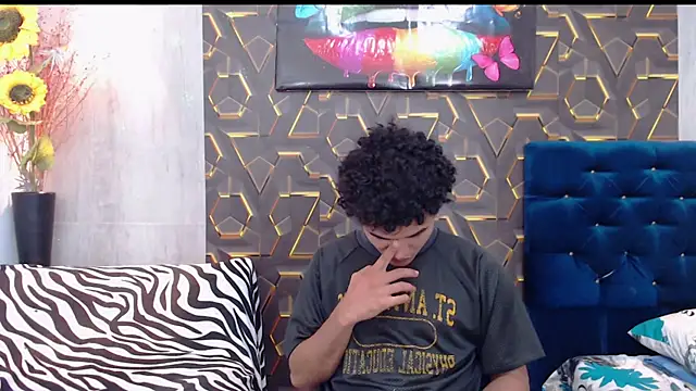 Snapshot of fire_drako_ chatting on September 25, 4:05 am fire drako online show from September 25, 4:05 am