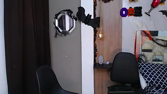 Snapshot of fire_drako_ chatting on November 1, 2:19 pm fire drako online show from November 1, 2:19 pm