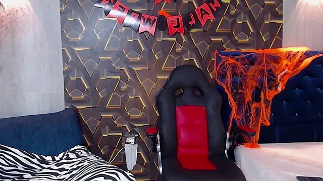 Snapshot of fire_drako_ chatting on November 4, 3:33 pm fire drako online show from November 4, 3:33 pm