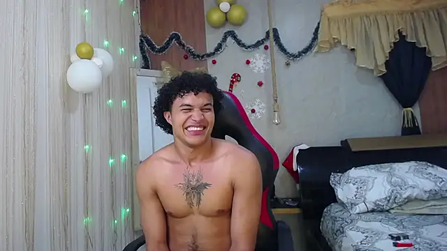 Snapshot of fire_drako_ chatting on January 7, 10:29 am fire drako online show from January 7, 10:29 am