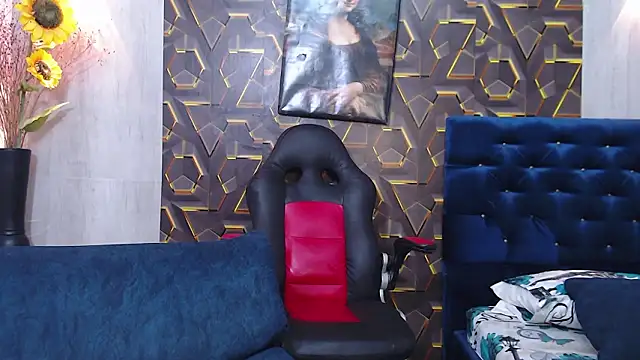 Snapshot of fire_drako_ chatting on March 1, 5:09 am fire drako online show from March 1, 5:09 am