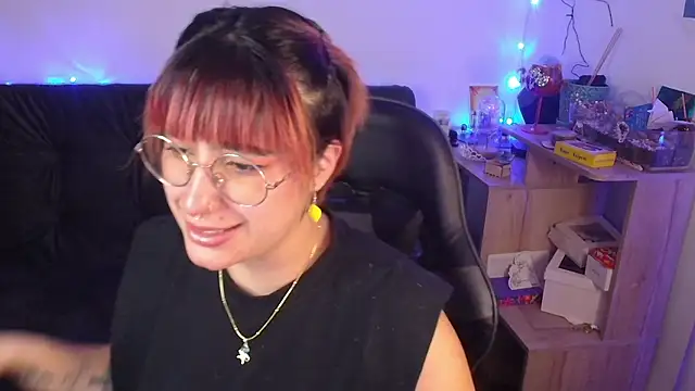 Miacatsito3 online show from March 5, 11:56 pm