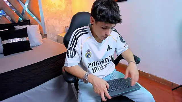 kraven lust online show from October 23, 3:06 am