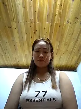 Snapshot of Dung_x chatting on October 10, 1:32 pm Dung x online show from October 10, 1:32 pm