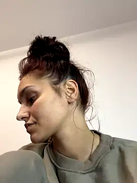 Snapshot of EllaBlowy chatting on October 1, 9:26 am EllaBlowy online show from October 1, 9:26 am