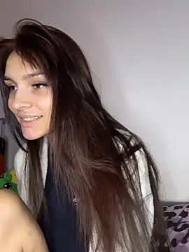 Snapshot of EllaBlowy chatting on October 4, 1:14 am EllaBlowy online show from October 4, 1:14 am