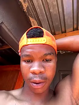 Snapshot of thatotheroneguy chatting on October 13, 7:41 am thatotheroneguy online show from October 13, 7:41 am