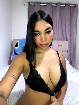 karolaalcendra online show from November 23, 4:45 am