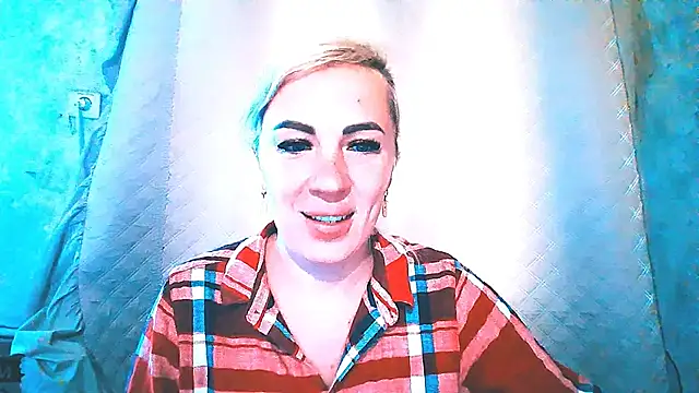 EmmaCat  online show from September 15, 5:29 am