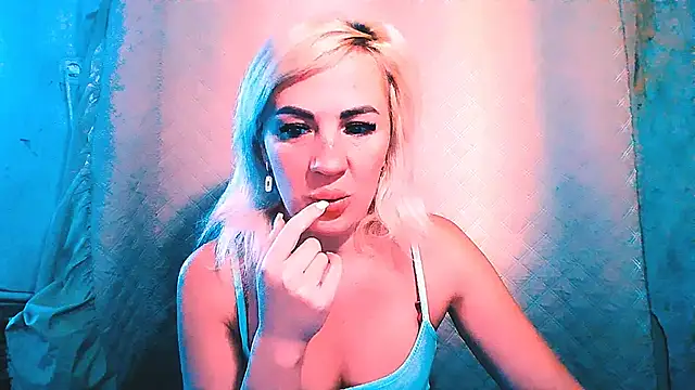 EmmaCat  online show from September 17, 5:20 am