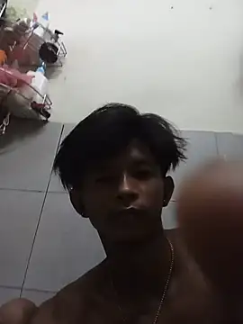 Snapshot of ainularbasoni chatting on May 12, 6:27 pm ainularbasoni online show from May 12, 6:27 pm