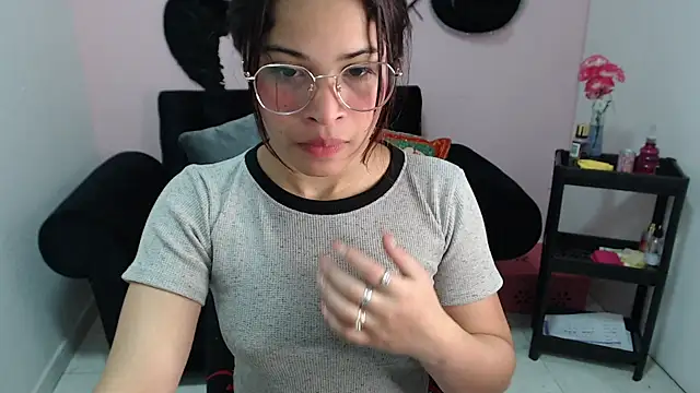 mia sexgirl online show from December 19, 12:34 pm