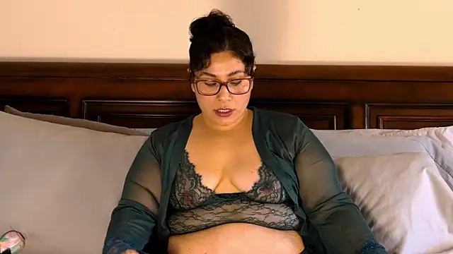 juicyteacher online show from February 16, 5:09 pm