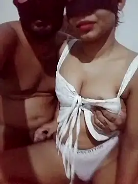 Ceylon couple online show from September 20, 11:33 am