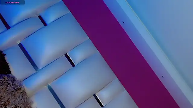 Snapshot of JessiscaWalker chatting on February 10, 9:19 pm JessiscaWalker online show from February 10, 9:19 pm