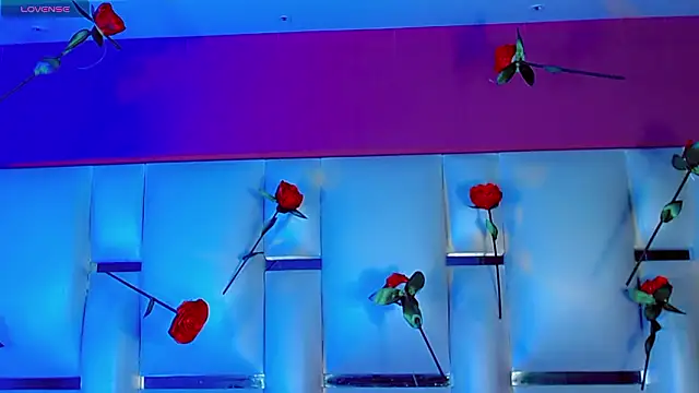 Snapshot of JessiscaWalker chatting on February 21, 8:32 pm JessiscaWalker online show from February 21, 8:32 pm