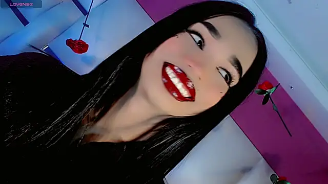 Snapshot of JessiscaWalker chatting on February 24, 8:29 pm JessiscaWalker online show from February 24, 8:29 pm