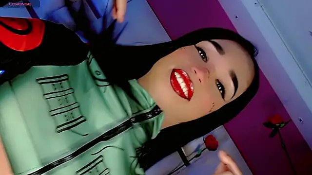 Snapshot of JessiscaWalker chatting on February 28, 8:32 pm JessiscaWalker online show from February 28, 8:32 pm