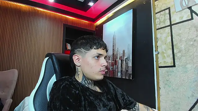 Declan-Fox online show from September 27, 3:55 am