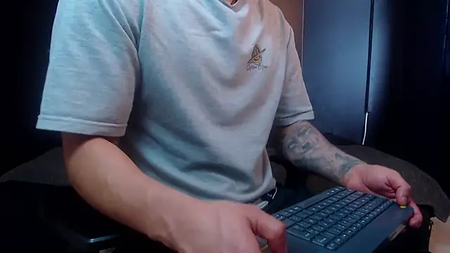 RichardMilleer online show from December 22, 3:31 pm