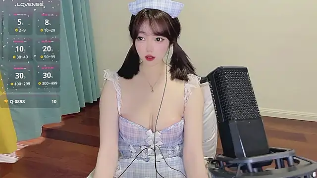 Lucky Cici online show from December 21, 12:18 am