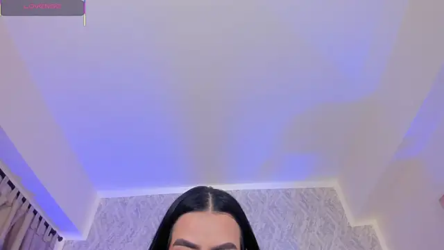 Snapshot of Sophiie_Belle chatting on October 8, 2:47 pm Sophiie Belle online show from October 8, 2:47 pm